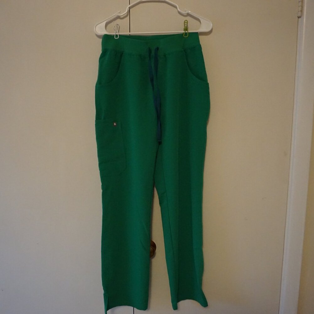 Figs Kade Cargo Scrub Pants